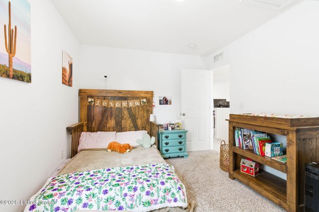 8735 Warbler Branch Way, Louisville, KY 40229