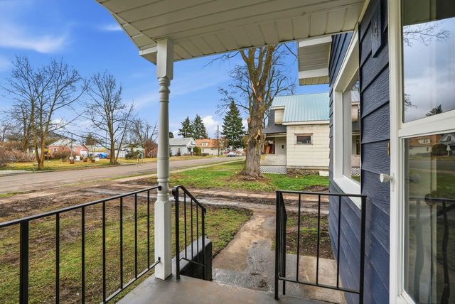 1412 E Pacific Ave, Spokane, WA 99202