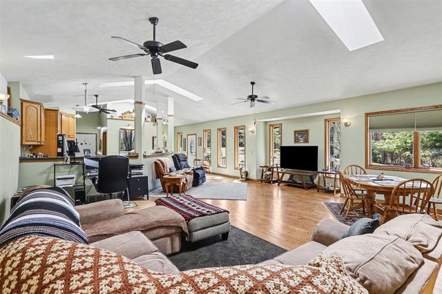 8362 E River Road, Battle Creek, MI 49014