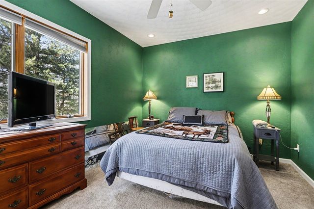 8362 E River Road, Battle Creek, MI 49014