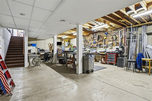 8362 E River Road, Battle Creek, MI 49014