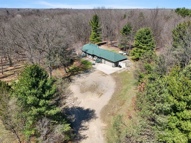 8362 E River Road, Battle Creek, MI 49014