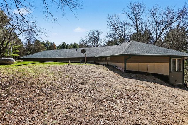 8362 E River Road, Battle Creek, MI 49014