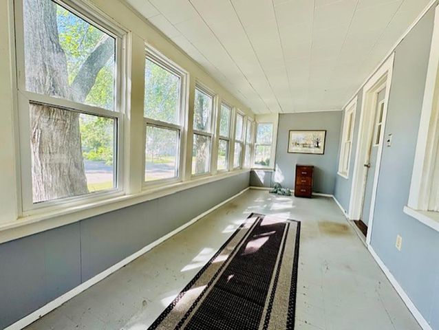 330 W 17TH AVENUE, Oshkosh, WI 54902