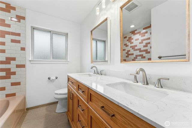 3501 W 3rd Street, Anacortes, WA 98221