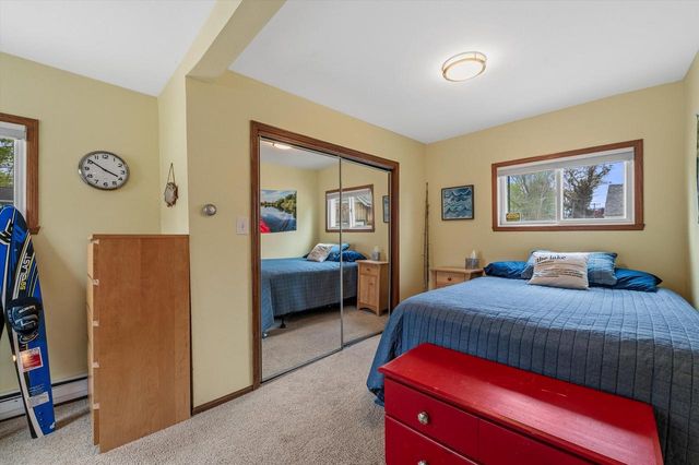 W342N4870 Lindy LANE, Nashotah, WI 53058