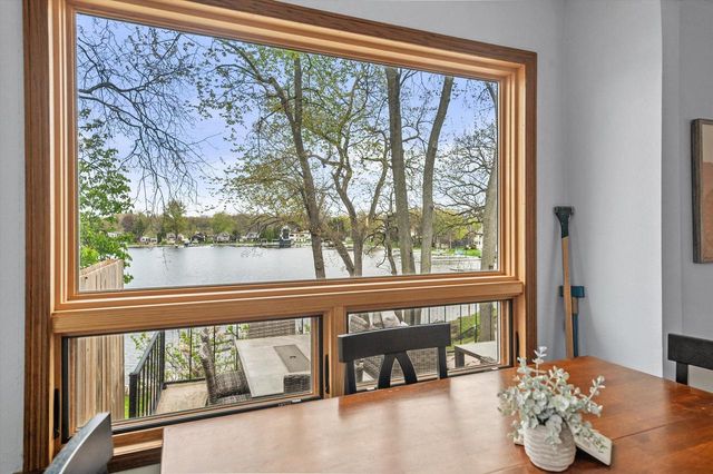 W342N4870 Lindy LANE, Nashotah, WI 53058