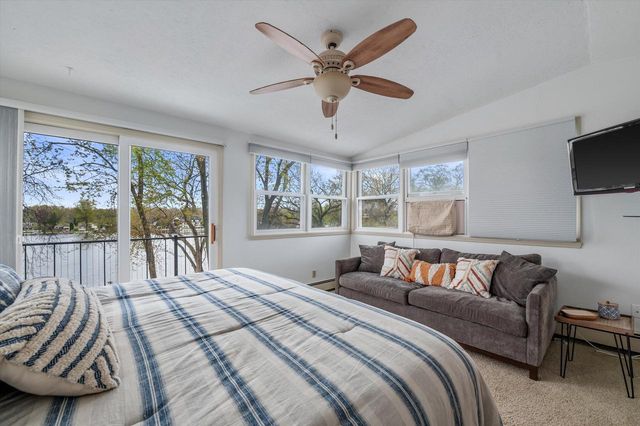 W342N4870 Lindy LANE, Nashotah, WI 53058