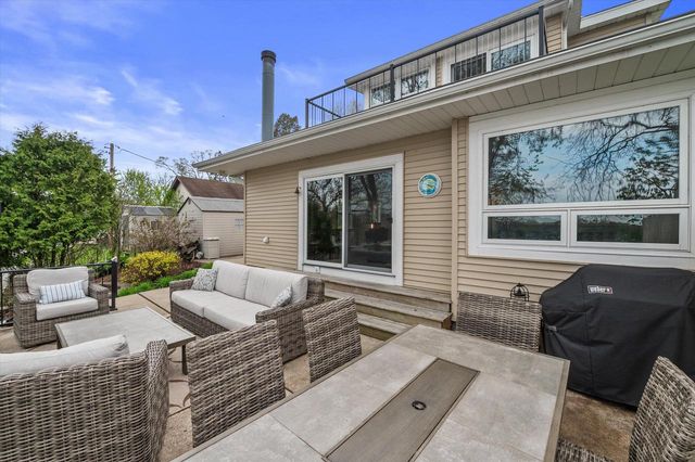 W342N4870 Lindy LANE, Nashotah, WI 53058