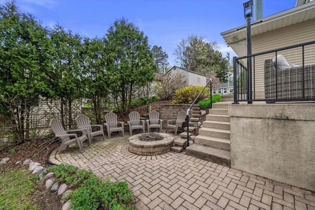 W342N4870 Lindy LANE, Nashotah, WI 53058