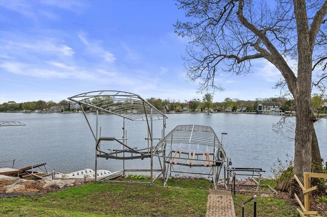 W342N4870 Lindy LANE, Nashotah, WI 53058