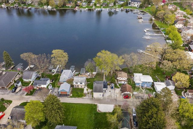 W342N4870 Lindy LANE, Nashotah, WI 53058