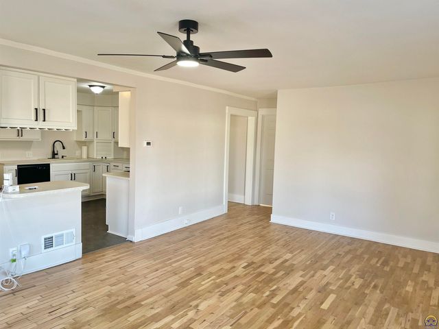 930 NW Harrison ST, Topeka, KS 66608