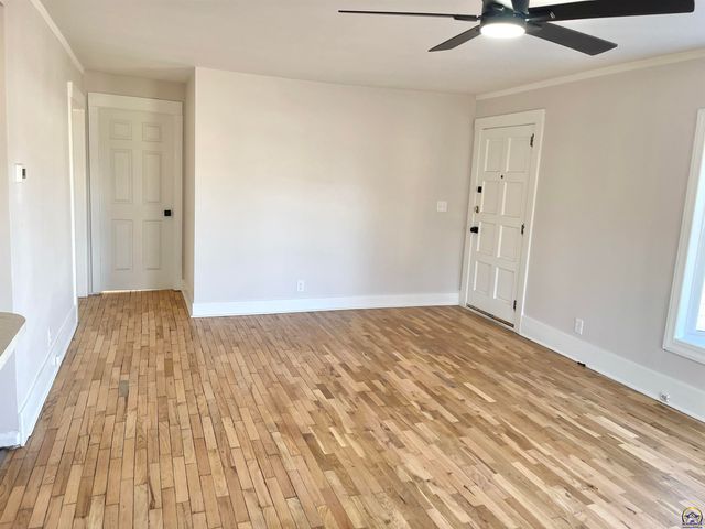 930 NW Harrison ST, Topeka, KS 66608