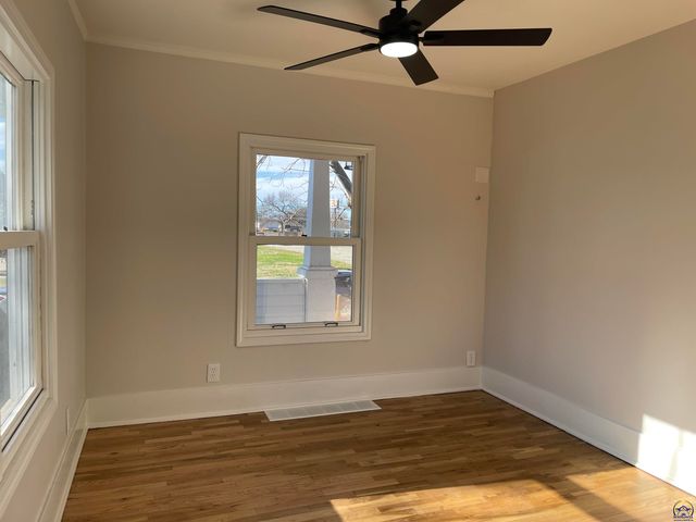 930 NW Harrison ST, Topeka, KS 66608