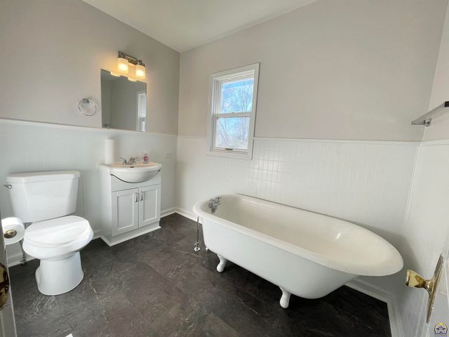 930 NW Harrison ST, Topeka, KS 66608