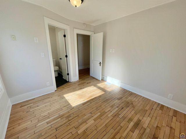 930 NW Harrison ST, Topeka, KS 66608