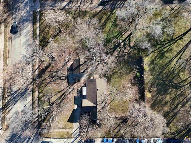 930 NW Harrison ST, Topeka, KS 66608