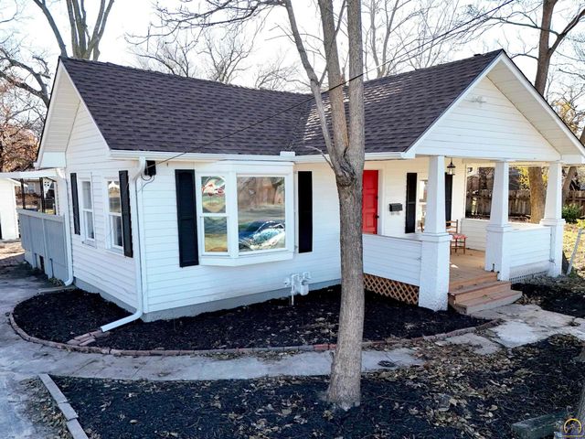 930 NW Harrison ST, Topeka, KS 66608