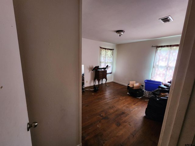 2314 Pleasant Drive, Tyler, TX 75701