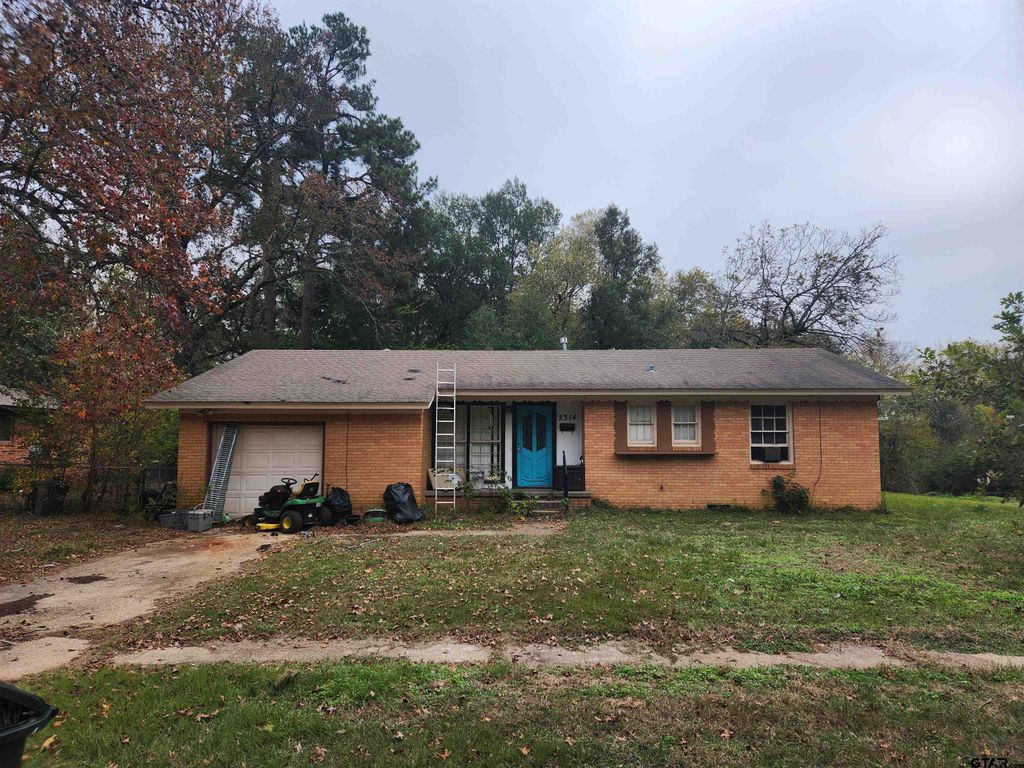 2314 Pleasant Drive, Tyler, TX 75701