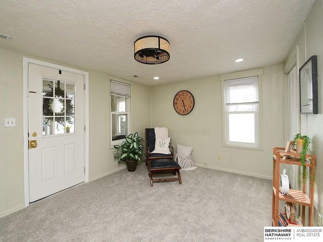 1235 N 7th Street, Lincoln, NE 68508