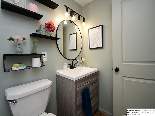 1235 N 7th Street, Lincoln, NE 68508