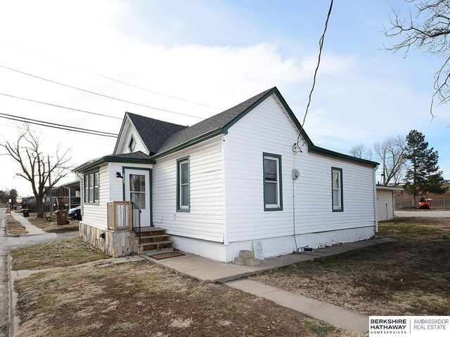 1235 N 7th Street, Lincoln, NE 68508
