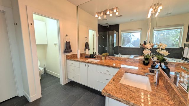 2022 Converse Street, Houston, TX 77006