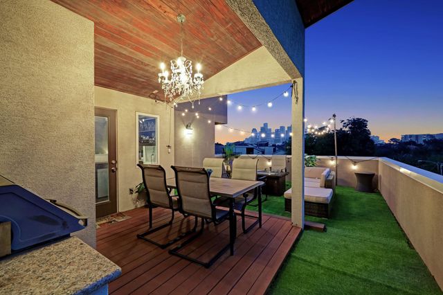 2022 Converse Street, Houston, TX 77006