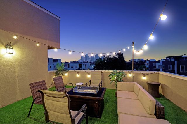 2022 Converse Street, Houston, TX 77006
