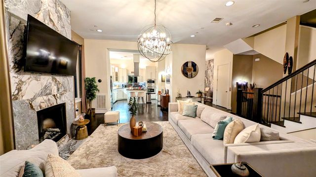 2022 Converse Street, Houston, TX 77006