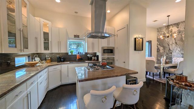 2022 Converse Street, Houston, TX 77006