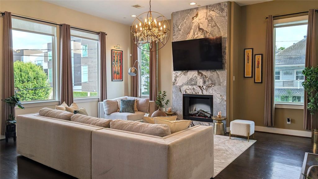 2022 Converse Street, Houston, TX 77006