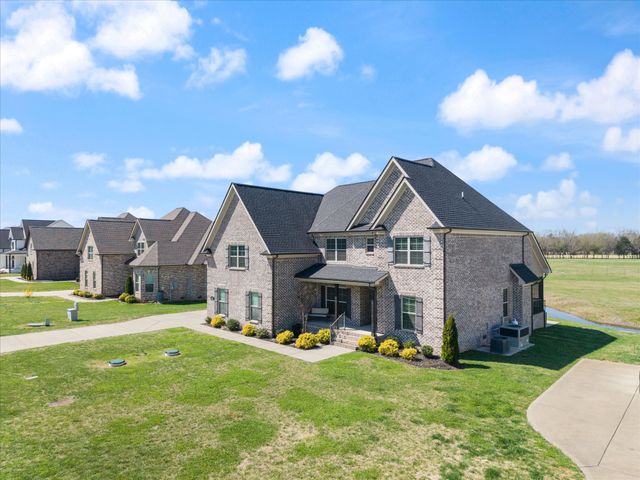 1901 Rhonda Dr, Christiana, TN 37037