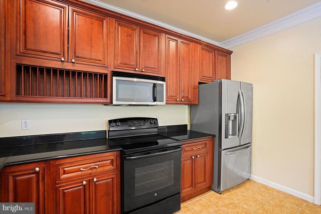 5115 BASS PL SE, Washington, DC 20019