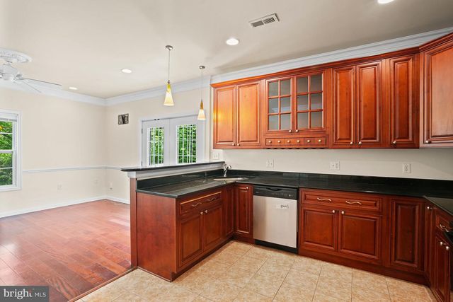 5115 BASS PL SE, Washington, DC 20019