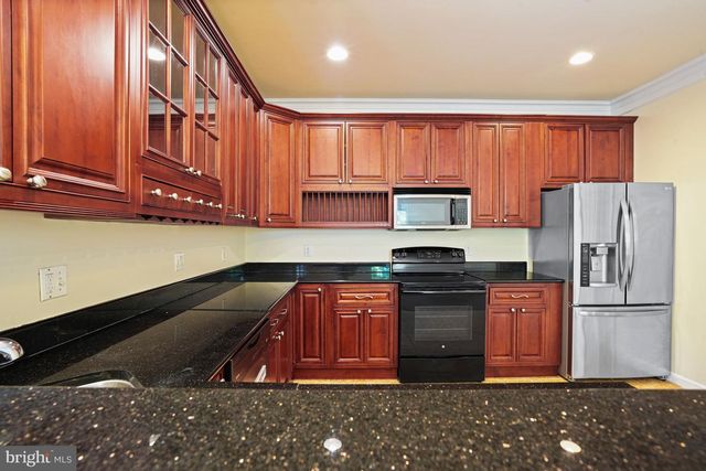 5115 BASS PL SE, Washington, DC 20019