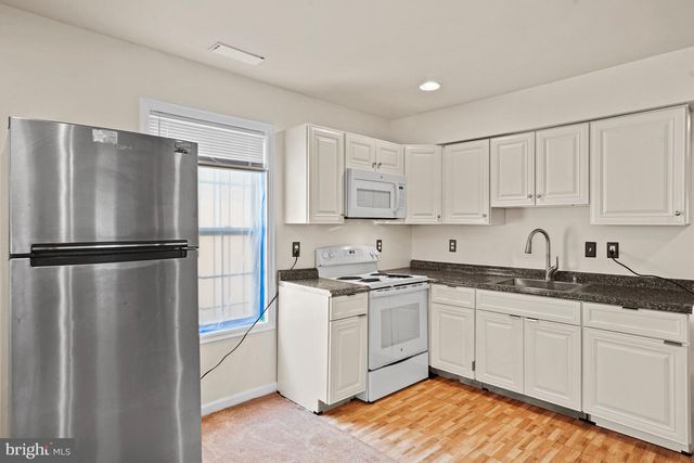 5115 BASS PL SE, Washington, DC 20019