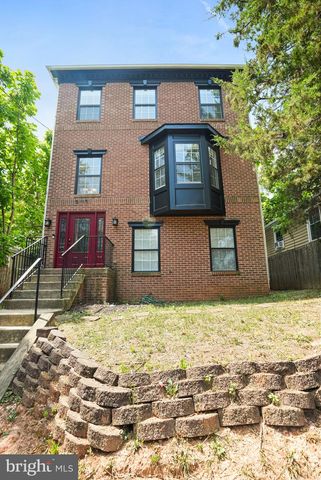 5115 BASS PL SE, Washington, DC 20019