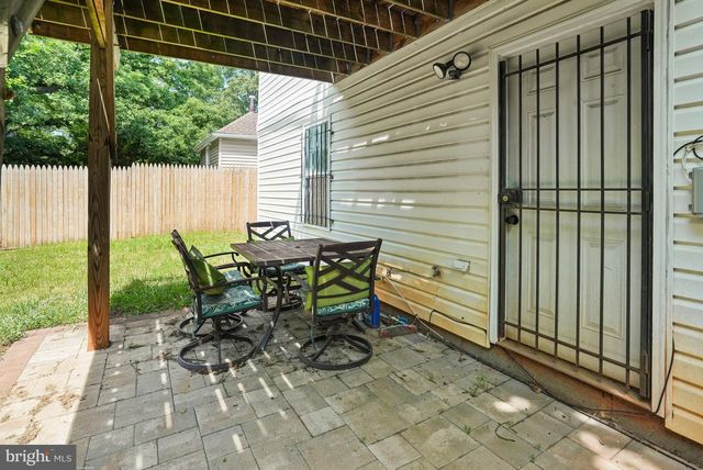 5115 BASS PL SE, Washington, DC 20019