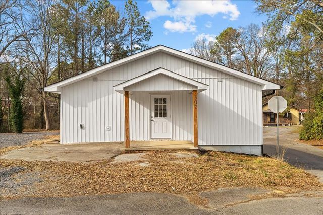 307 N Bogle Street, Dalton, GA 30721