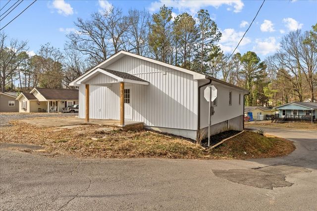 307 N Bogle Street, Dalton, GA 30721