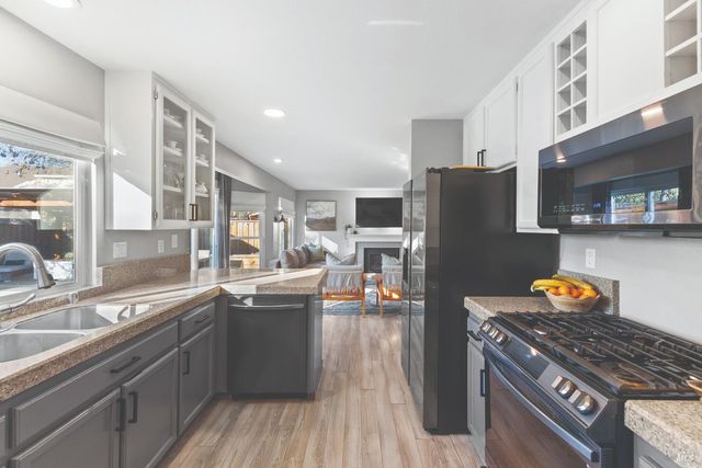 6417 Yale St, Windsor, CA 95492