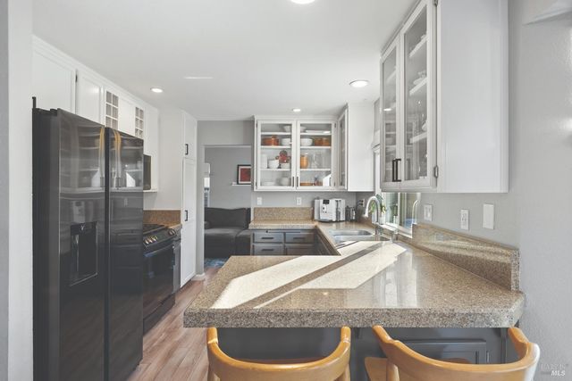 6417 Yale St, Windsor, CA 95492