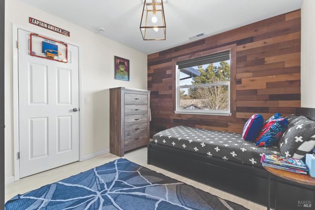 6417 Yale St, Windsor, CA 95492