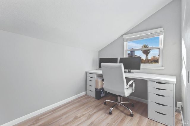 6417 Yale St, Windsor, CA 95492