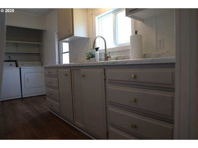 11402 Sw Royal Villa Dr 144, Tigard, OR 97224