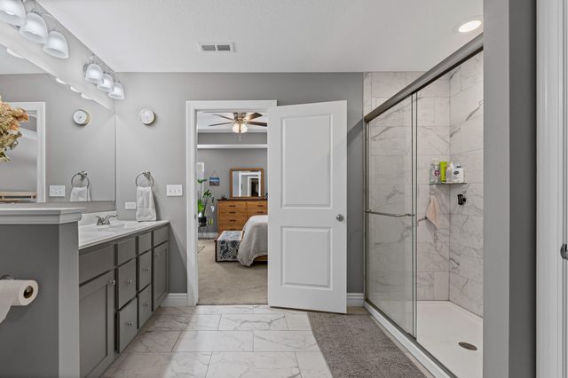 1801 FAIR OAKS CT, Columbia, MO 65201