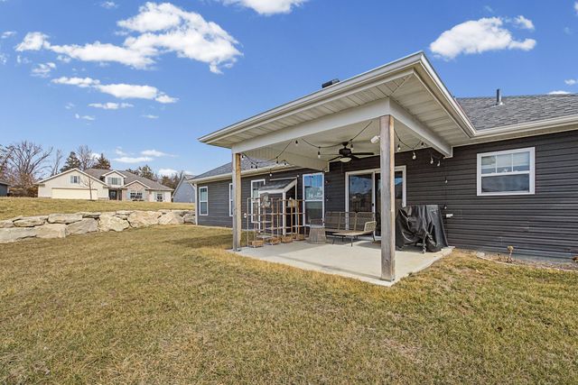 1801 FAIR OAKS CT, Columbia, MO 65201